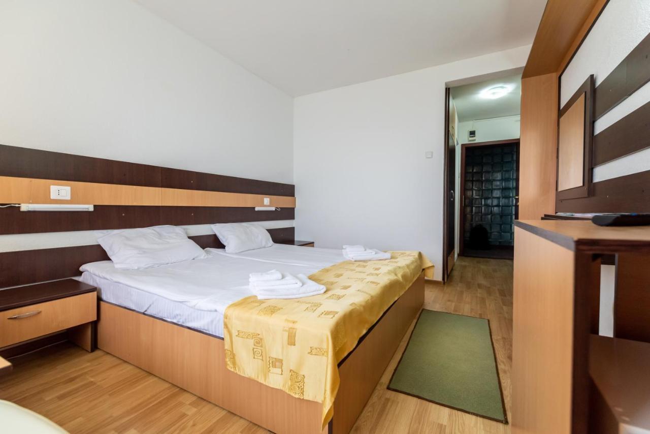 Hotel Capitol Jupiter Ngoại thất bức ảnh